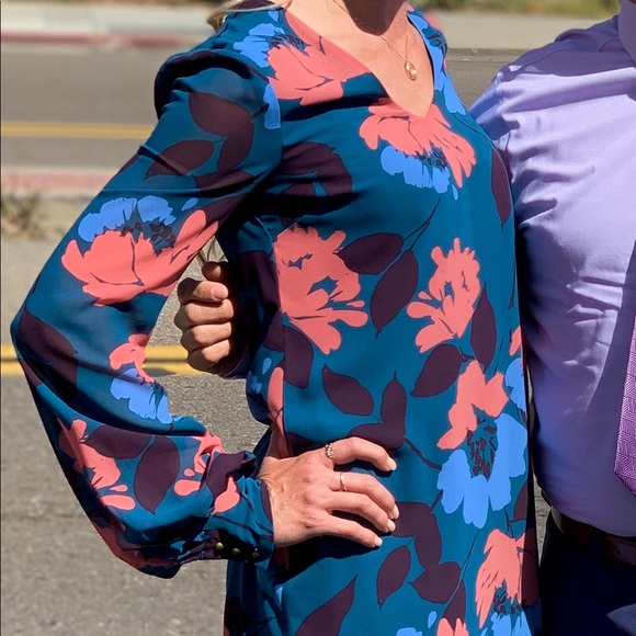 Long sleeve floral dress. Size Small. - Picture 5 of 5